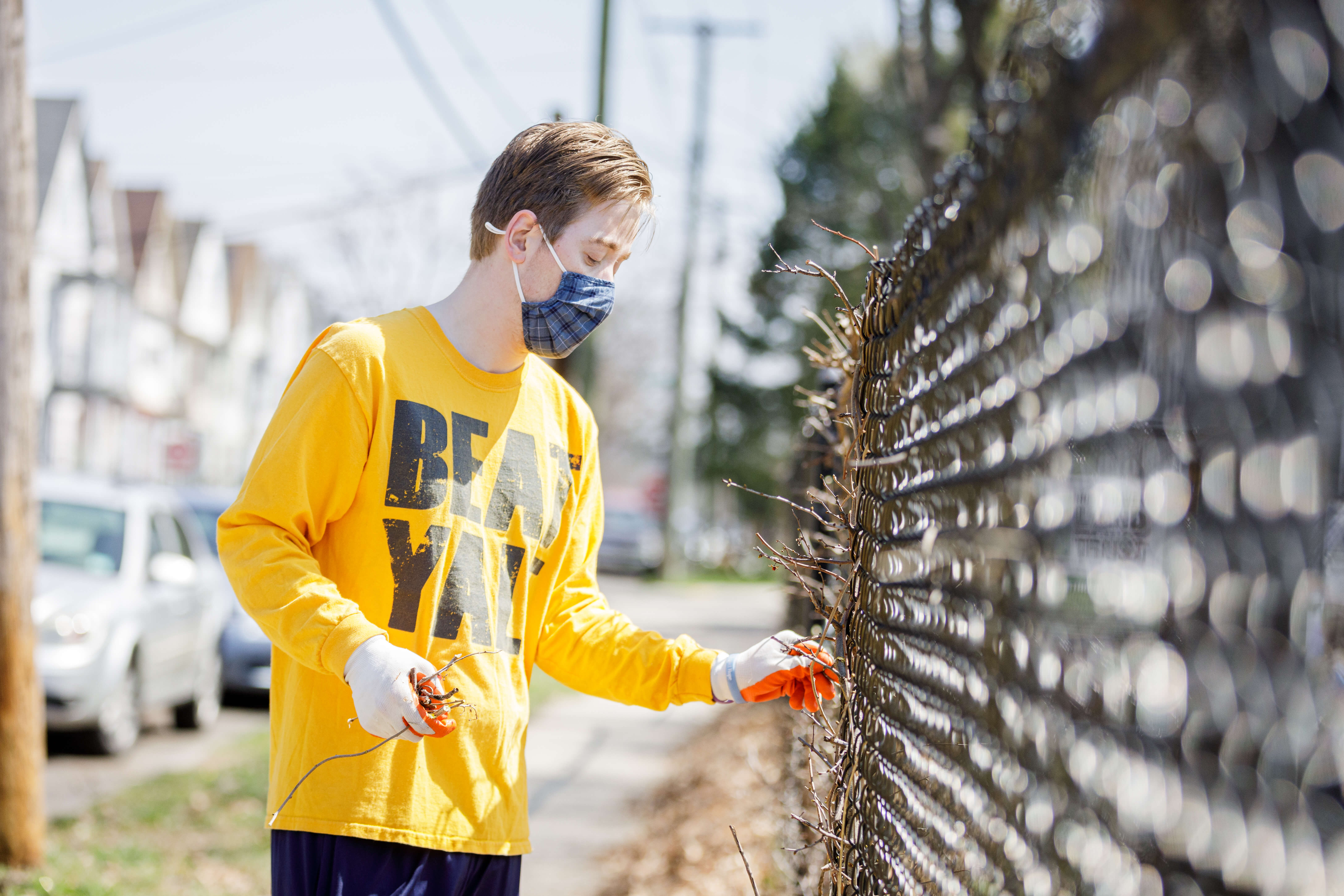 Jeremy Gustafson volunteers at Gather New Haven event